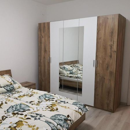 Oasis Apartman Σέγκεντ Εξωτερικό φωτογραφία